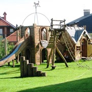 Деревянные детские площадки фотография
