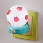 Ночник пластик от сети 'Футбольный мяч' 8х5,5х5,5 см фото
