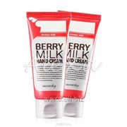 Крем для рук Secret Key Berry Milk Whipping Hand Cream с молочными и ягодными экстрактами фотография