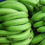 Бананы желтые и зелёные фото