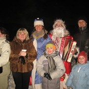 Дед Мороз с гармошкой фото