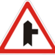 Дорожный знак Примыкание второстепенной дороги 1.23.1 -1.23.4 ДСТУ 4100-2002 фото