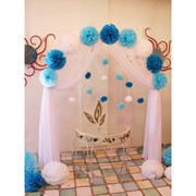 Свадебная арка с цветными помпонами   фото