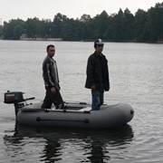 Надувная лодка с мотором фото