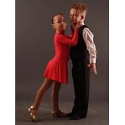 Уроки танцев для детей и взрослых фотография