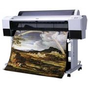 Печать широкоформатная на виниле сетке бумаге самоклейке фото