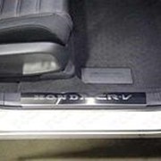 Накладки на пласт. пороги Honda CR-V 2017-наст.время (лист зерк. надпись Honda CR-V) фото