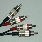 Кабели с разъёмами RCA для видеосигнала и стереофонического звука фото