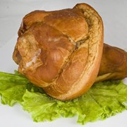 Продукт из свинины мясокостный копчено-вареный Голяшка Европейская фотография