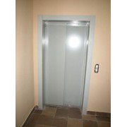 Облицовка лифтовых порталов (откосов) из черного металла фото