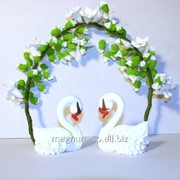 Фигурка из мастики Свадебная арка фото