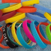 Браслеты, виниловые браслеты, браслеты для ключей фото