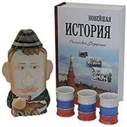Штоф Путин с 3-мя стопками в футляре в виде книги фотография