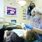 Восстановление зубов: реставрации и микропротезирование
