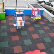 Покрытия для детских площадок фото