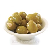 Бочковые крупные зеленые оливки Халкидики (Halkidiki) фаршированные чесноком фото