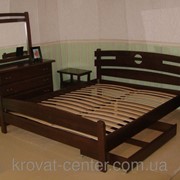 Кровать деревянная с выдвижными ящиками на колесиках (массив - сосна, ольха, дуб) фотография