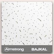 Минеральные подвесные потолки BAJKAL (Байкал) имеют белую тисненую поверхность с ненаправленными “чревоточинами“ фотография