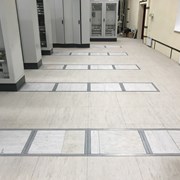 False floor / A raised floor фото