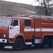 Автоцистерна пожарная АЦ-40(53211) модель 240.01 предназначена для доставки к месту пожара боевого расчета, средств пожаротушения и служи для тушения пожаров водой и воздушно-механической пеной.