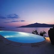 Бассейн в гостинице фото