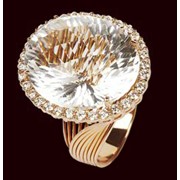 Кольцо золотое с драгоценным камнем торговой марки ALFIERI