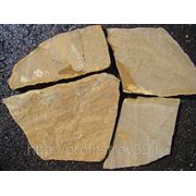 Натуральный камень песчаник бежево-коричневый пластушка