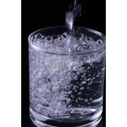 Вода минеральная хлоридно-гидрокарбонатная фотография