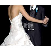 Платья свадебные костюмы свадебные манто свадебные болеро свадебные фото