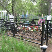 Кованая ограда ритуальная фото
