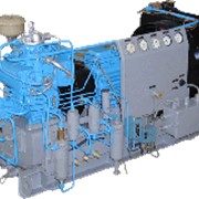 Компрессор высокого давления серии ВТ1,5-0,3/150 для нагнетания воздуха в баллоны и поддержания в них давления от 80 до 150 кгс/см2 фотография