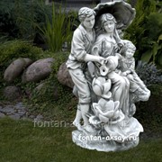 Скульптура парковая для фонтана Семья под зонтом