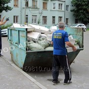 Вывоз строительного мусора бункером фотография