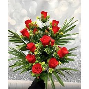 Упаковка искусственных роз с красными бутонами 50 см 20 букетов фото