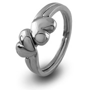 Серебряное кольцо “Влюбленные сердца“ от Wickerring фото