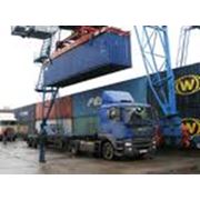 Перевозки грузов стандартными контейнерами фотография