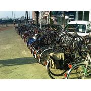 Установка велосипедных парковок фотография