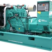 Дизельный генератор Cummins C330D5 с АВР фотография