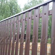 Забор из евроштакетника фото