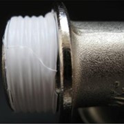 Лента резьбоуплотнительная из фторопластового уплотнительного материала — лента ФУМ (ТУ 6-05-1388-86) фото