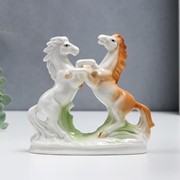 Сувенир керамика “Соперничество - дикие кони“ 15 см фото