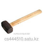 Кованная кувалда с деревянной ручкой 4 кг
