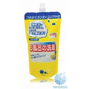 Чистящее средство для ванной комнаты с освежающим ароматом лимона и лайма Mitsuei 0.35л (мягкая экономичная упаковка) 4978951050060