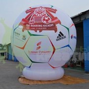 Воздушный шар в виде футбольного мяча фото