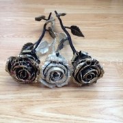 Кованые розы. Оригинальный подарок. фото