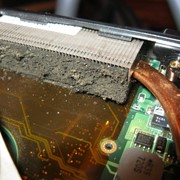 Чистка ноутбуков от пыли, замена термопасты фото