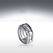 Серебряное дизайнерское обручальное кольцо от WickerRing фотография