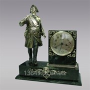 Бронзовая статуэтка с часами «Пётр I — Император всея Руси»