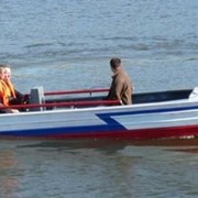 Моторная лодка речная фото
