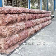 Гранитный двухсторонний стеновой камень Скала фото